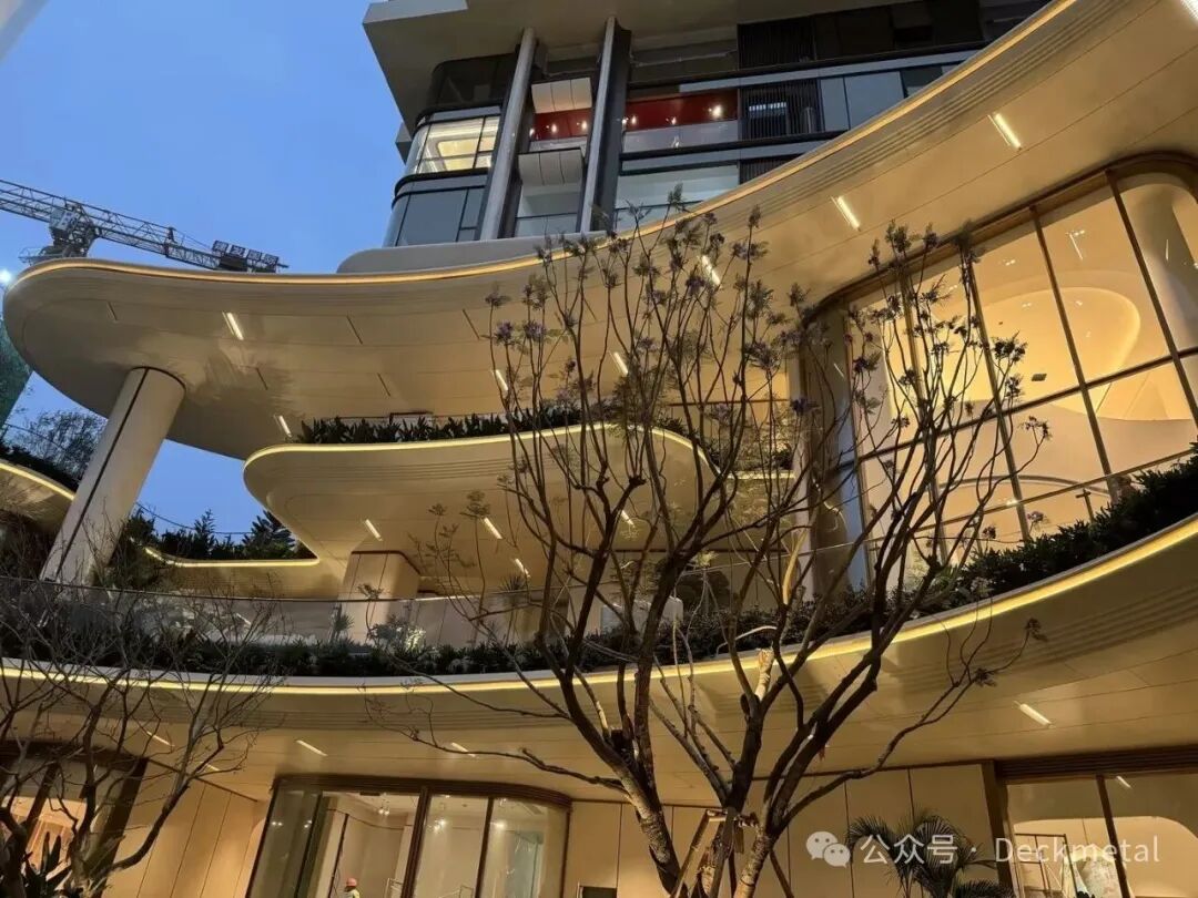 建发海耀商业综合体双曲铝板幕墙